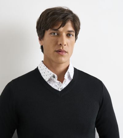 Paul Merino Blend V-neck Jumper Black